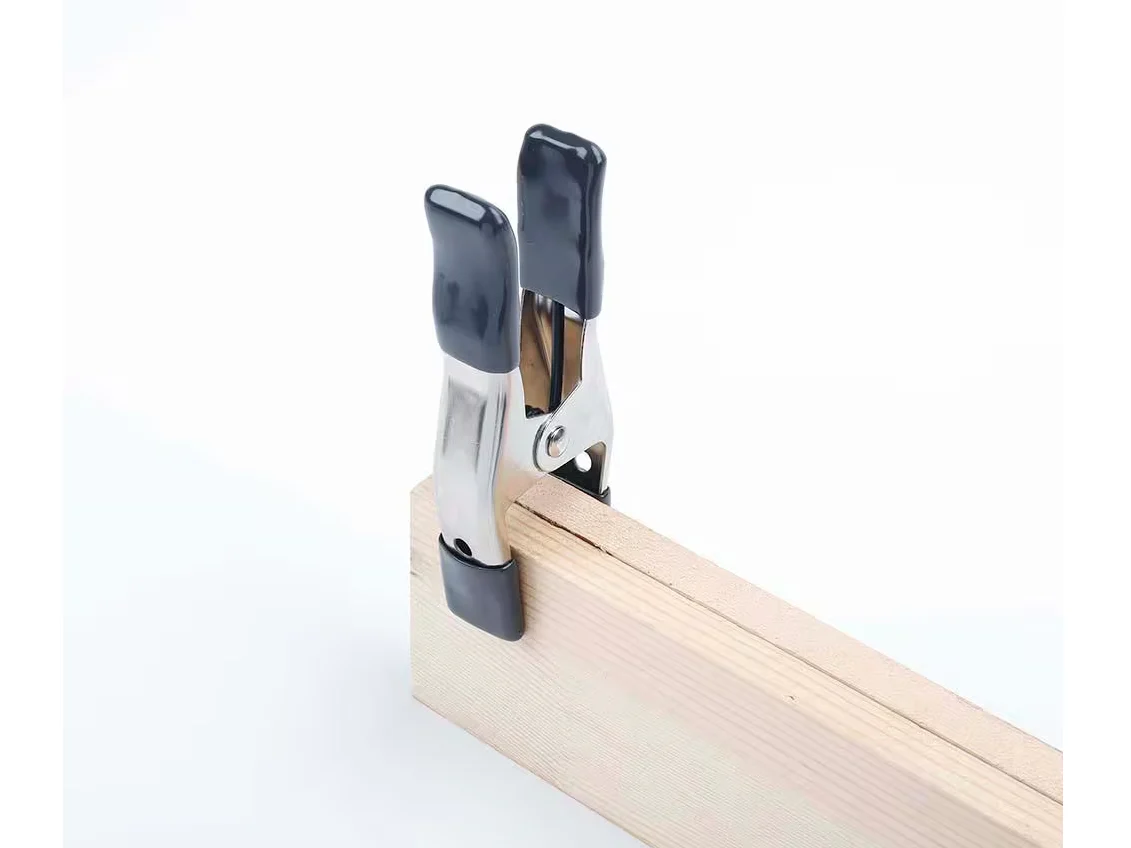 Anvil 2 in. Spring Clamp - Image 4