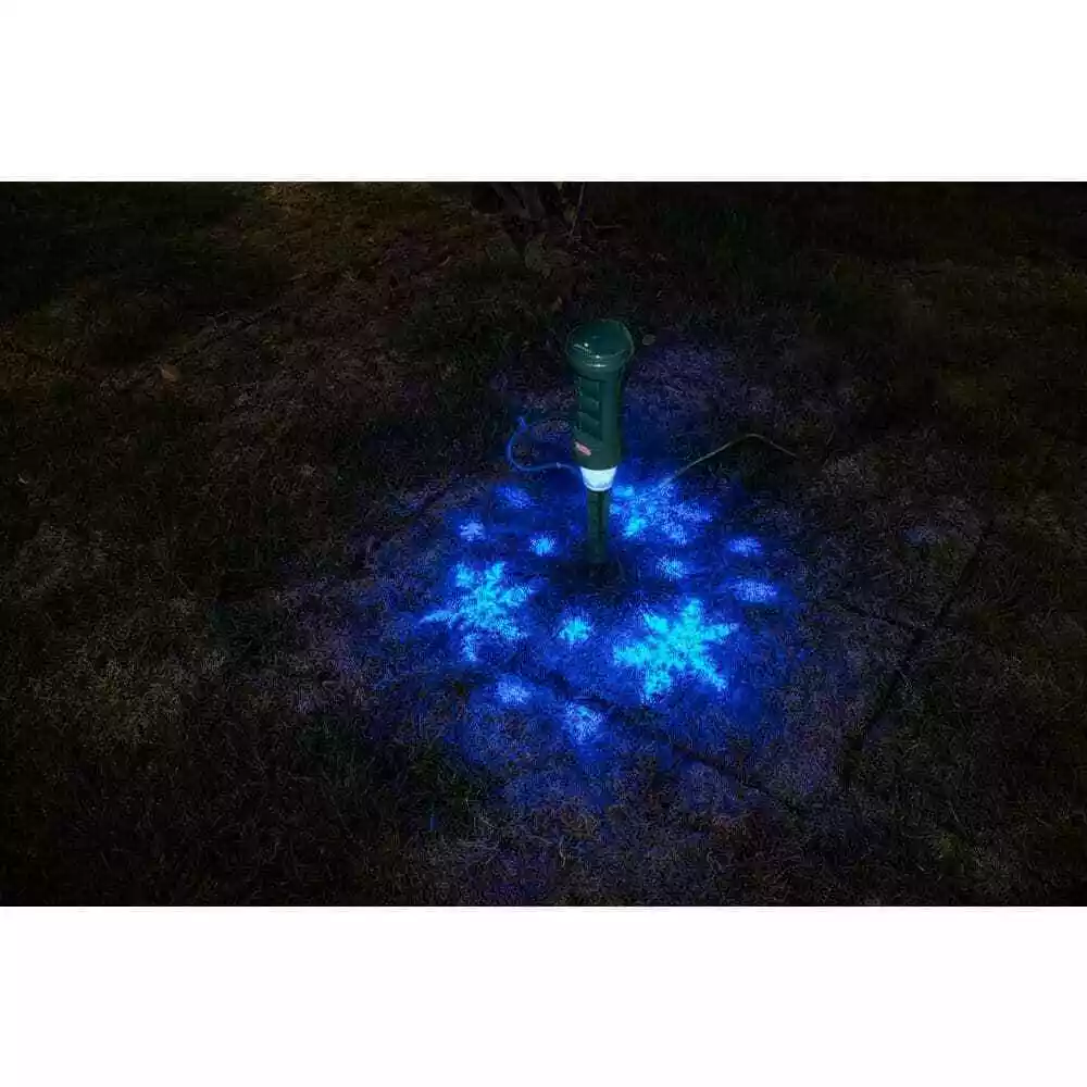Defiant Smart Outdoor Power Stake With Ground Projector Damaged Box - Image 4