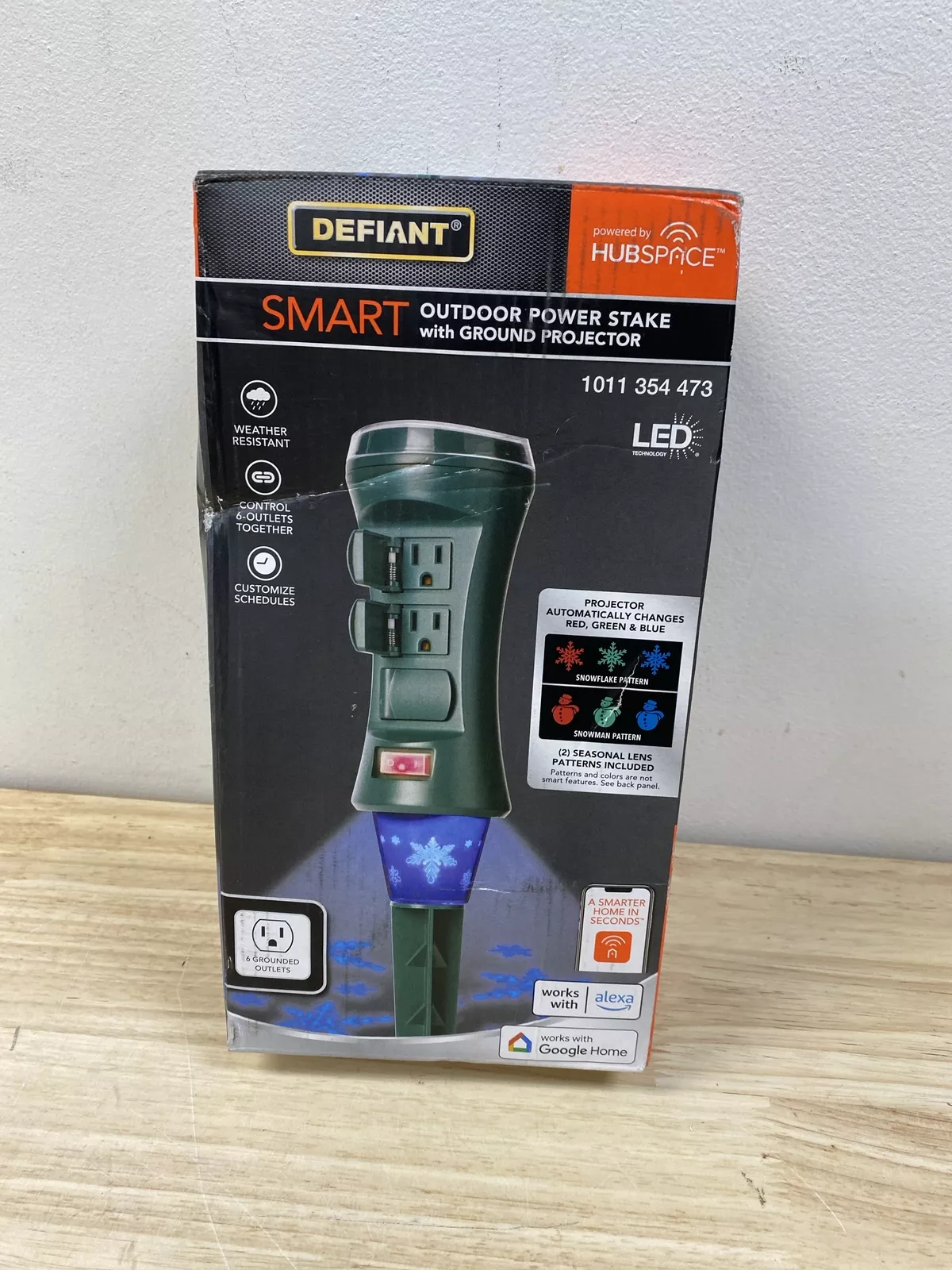 Defiant Smart Outdoor Power Stake With Ground Projector Damaged Box - Image 7
