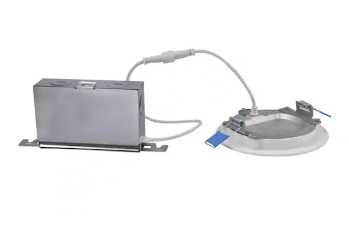 HALO HLBSL 4 in. Color Selectable New Construction or Remodel Canless Recessed Integrated LED Kit - Damaged Box