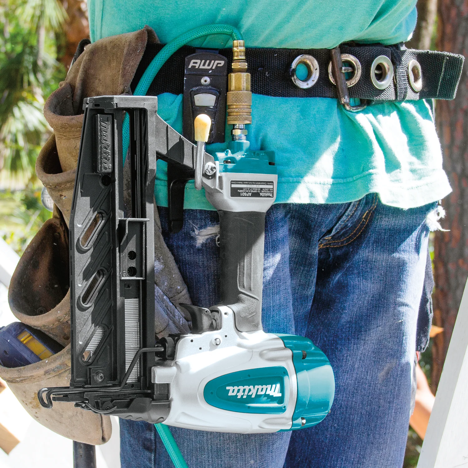 Makita 16 Gauge 2 1/2 Inch Straight Finish Nailer Factory Serviced - Image 4